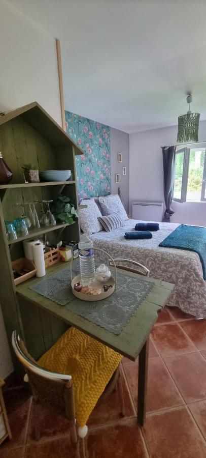 Asnieres  La Cle Des Champs B&B 외부 사진